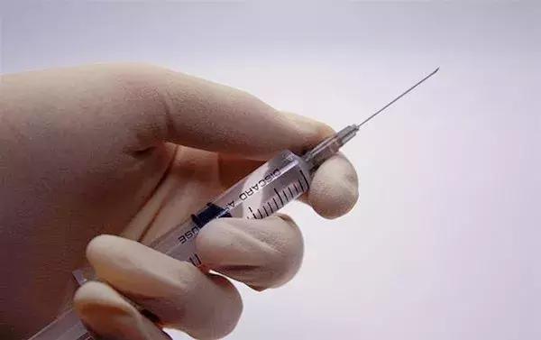 小孩如何正确使用抗生素,如何正确给儿童用消炎药