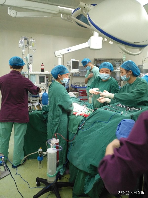 生死48小时成功抢救一名产妇,孕早期打麻将出血