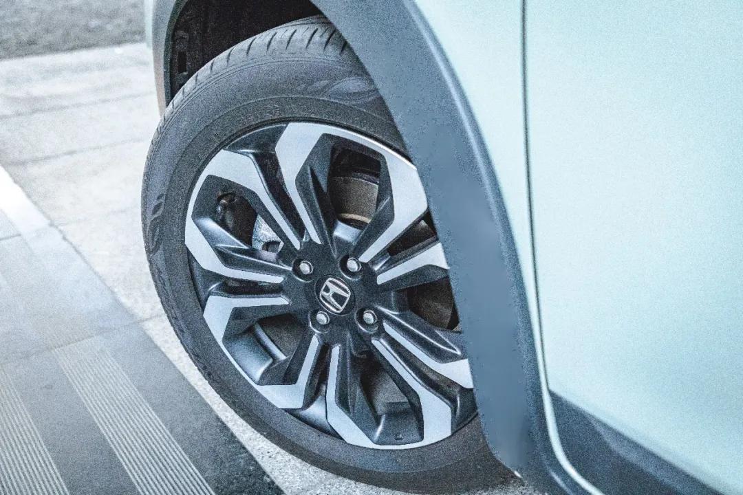 小型汽车的底盘都多高,小型车底盘