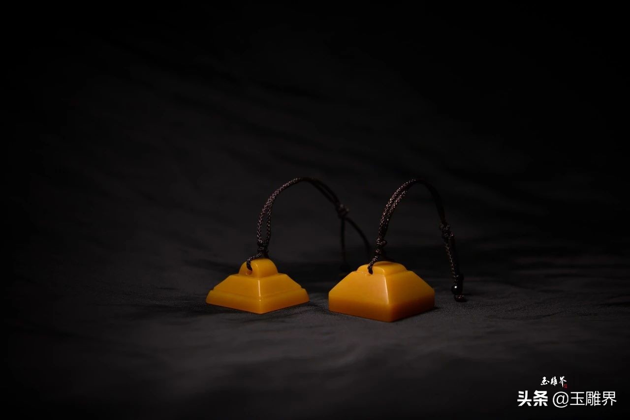 一刀一快门！他在玉上琢人生，相机里留风景