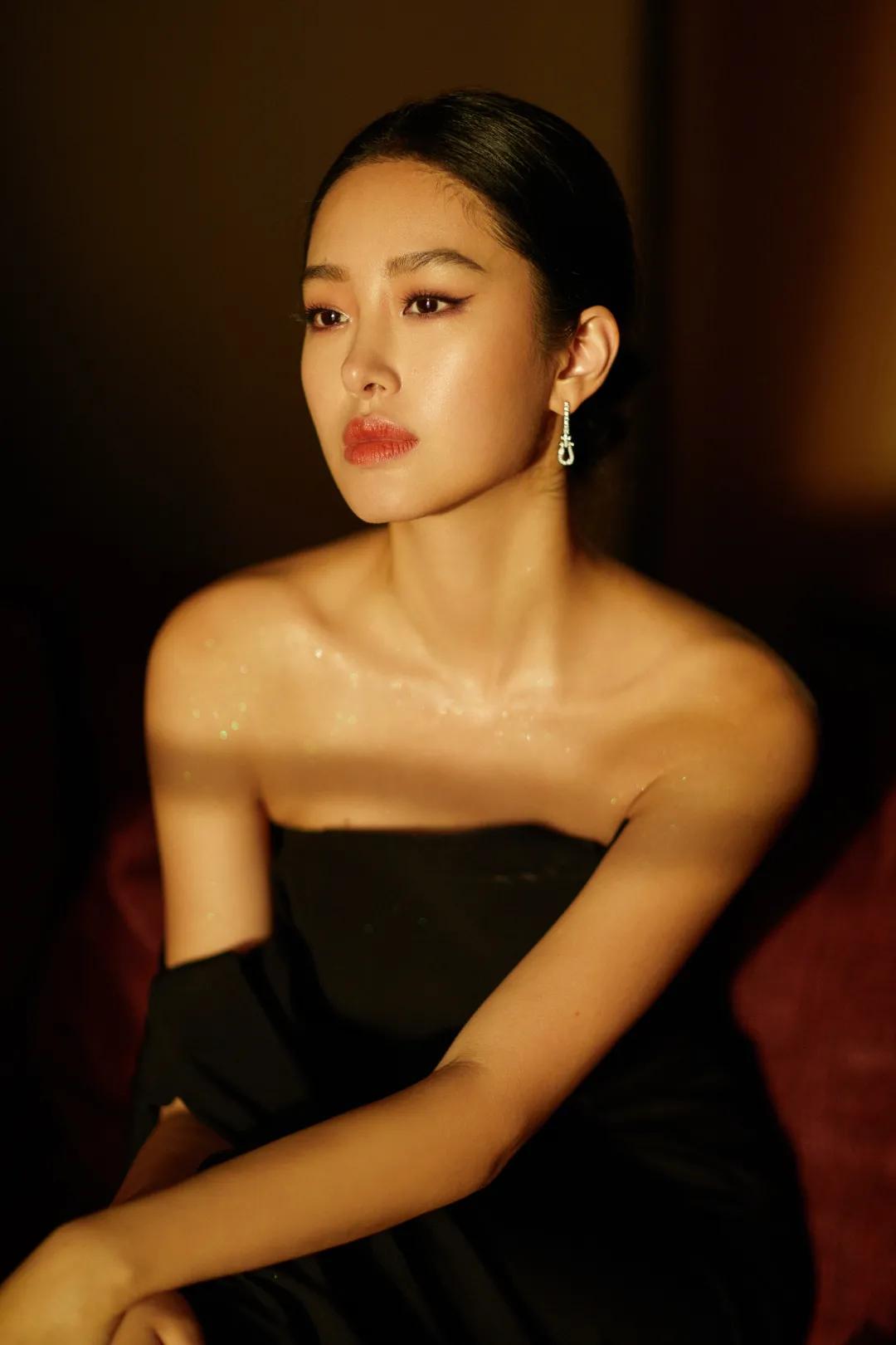 胶线笔画眼线教程新手手残党,手残党眼影教程探险家无眼线