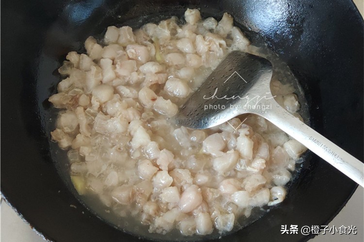 分享奶奶60年熬猪油的方法,老一辈熬猪油的方法