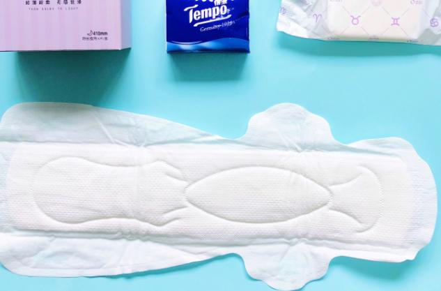 产后前三天要怎么准备产后卫生巾,产后卫生巾有什么问题