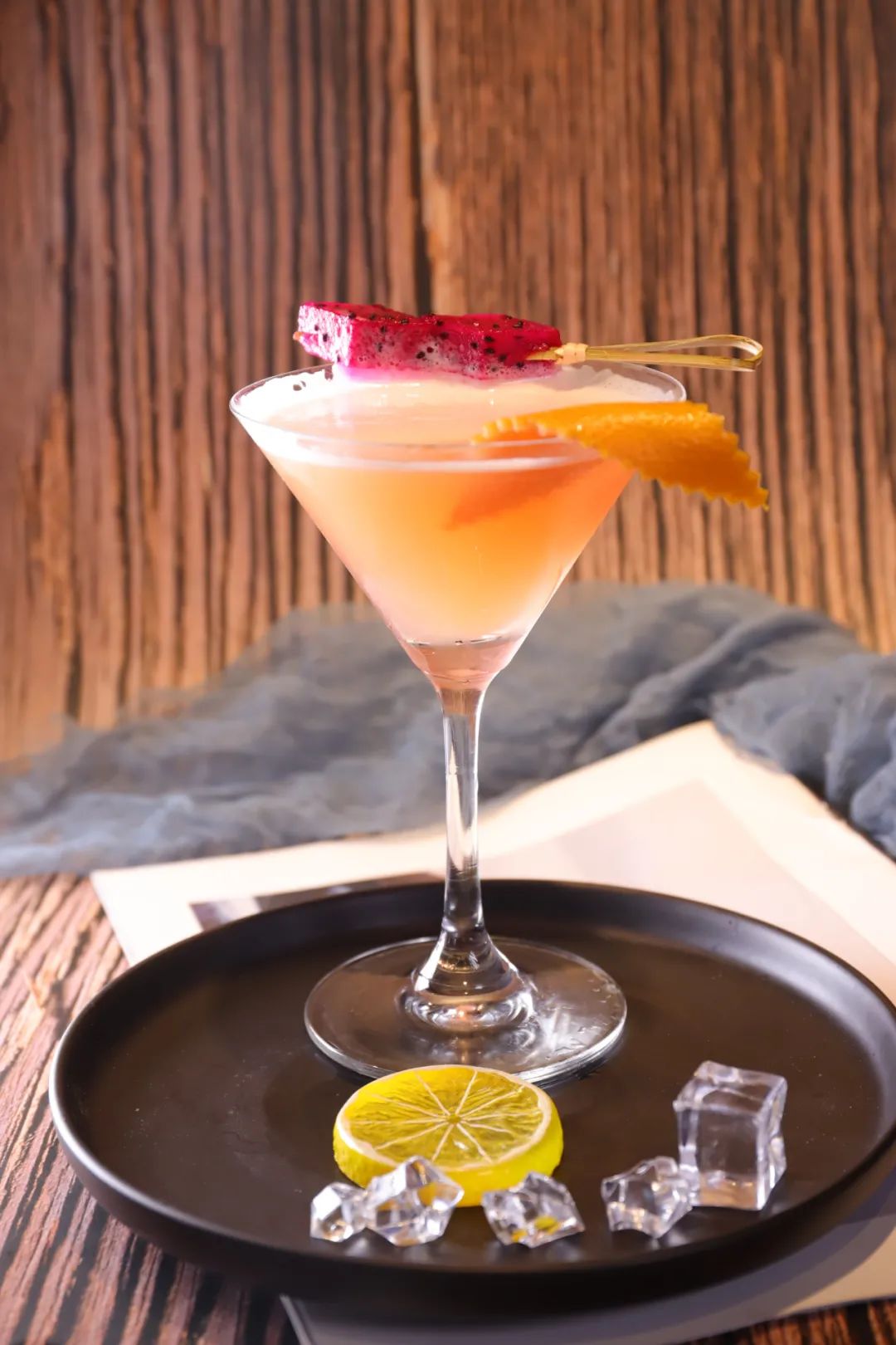 酒吧调酒酒杯清单,去酒吧不知道喝什么该怎么说