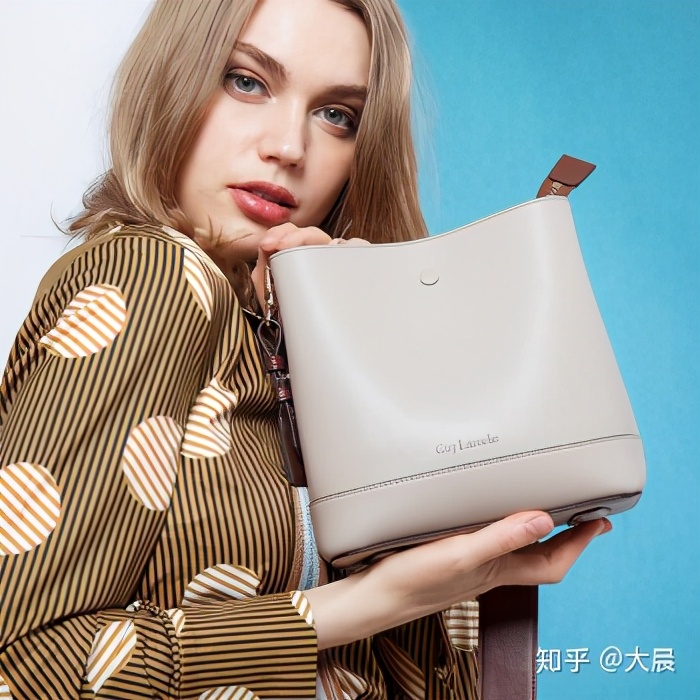 想给女朋友买个包，看这些就够了