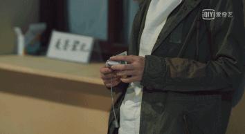 中年危机演员,中年演员年轻时违和感