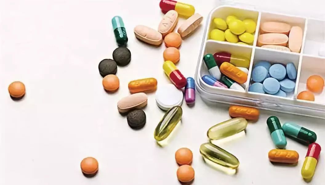 口服药品保存，只是放到冰箱里就可以了吗？其实很多人都做错了