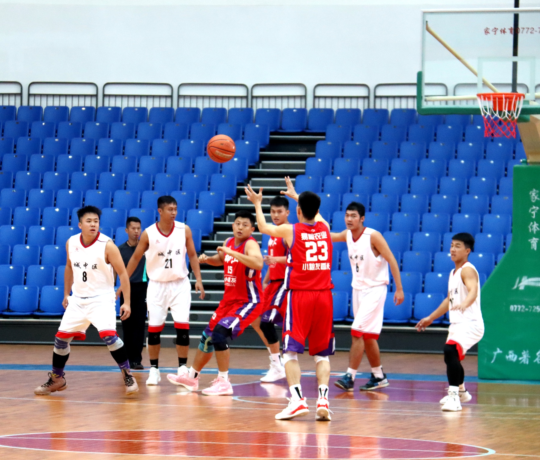 首战告捷！柳江男篮高分获胜！