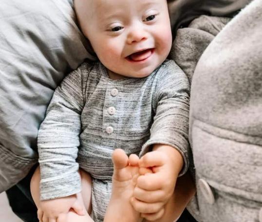 高龄产妇冒死生下男孩,40岁高龄产妇生下孩子的经历