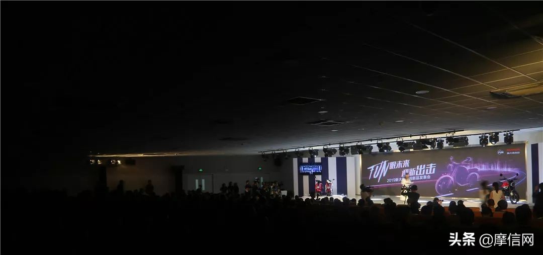 新大洲本田cbf190tr深度评测,新大洲本田cbf190tr21款和19款