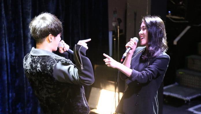 从知名女歌手到单亲妈妈，还被造谣是小三，张碧晨经历了什么？