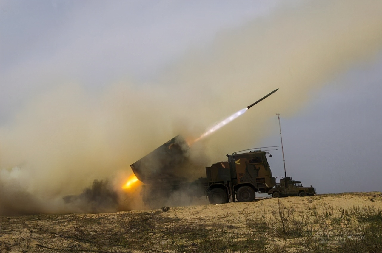 中国107火箭炮威力,中国远程火箭炮和其它火箭炮