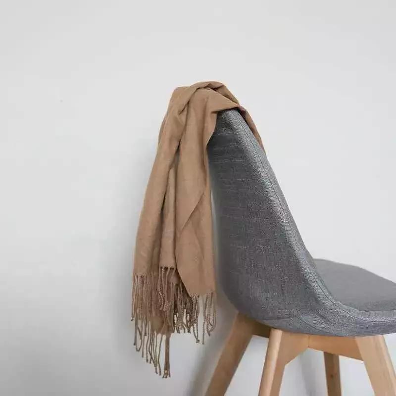 冬季爆款洋气羊绒围巾,这款新潮羊绒围巾温暖又漂亮