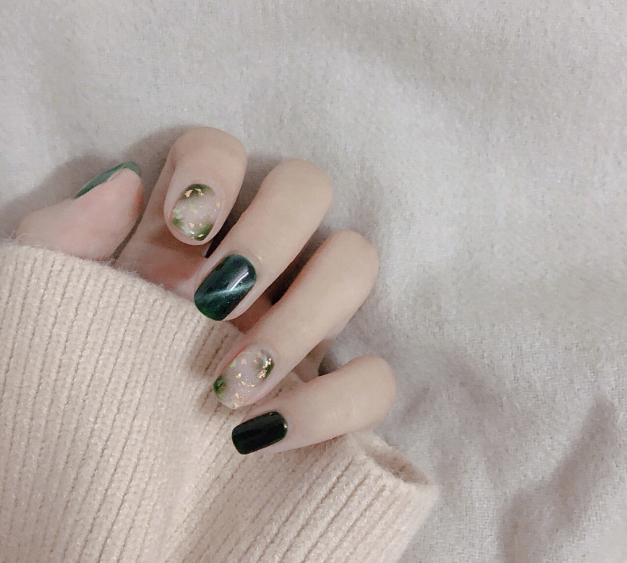 简单晕染美甲教程腮红黄皮,美甲网红款红色日系晕染