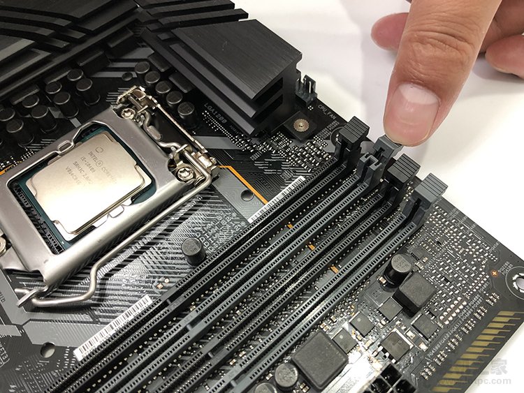 diy电脑组装教程图解详细步骤,零基础diy电脑组装自学装机教程