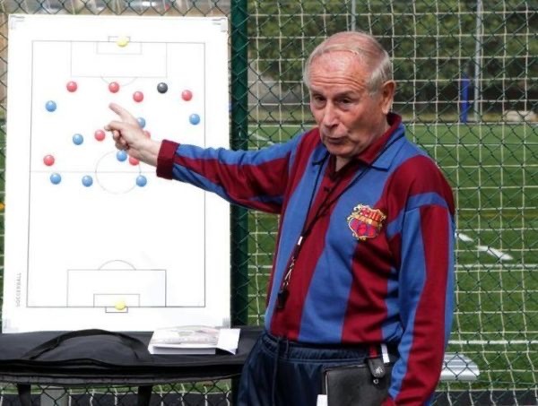 巴萨msn踢法,巴萨角球战术