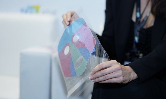 没什么是天猫上买不到的，一部手机买遍全球