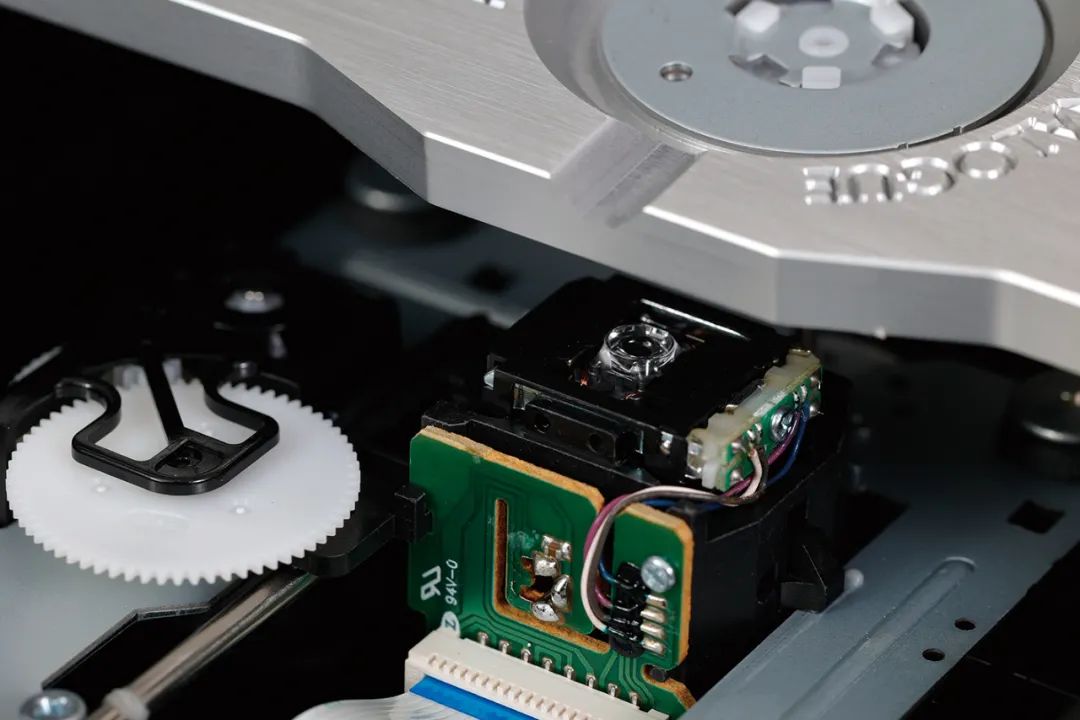 爱歌AADrive转盘+AADac解码器/前级组合