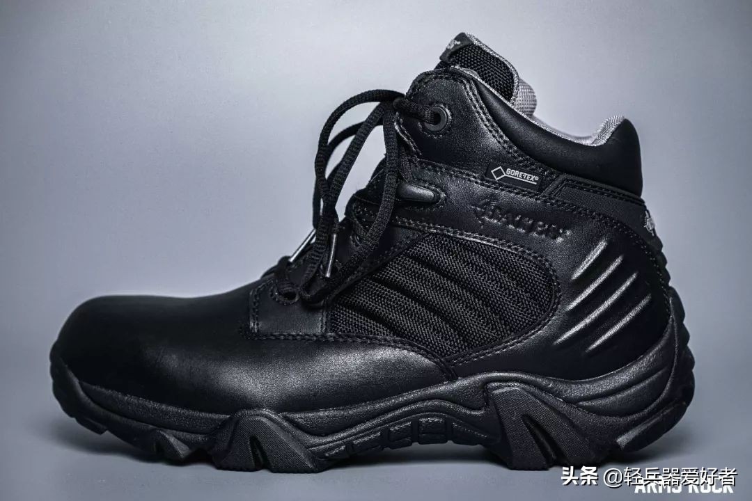 适合夏天穿的透气军靴,穿什么鞋雨天防滑最好