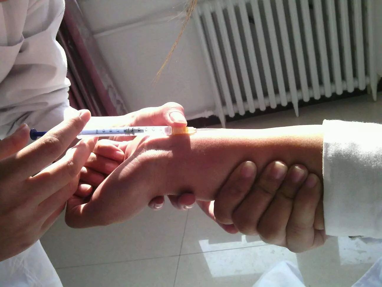 猫毛辟谣,有人说猫毛过敏怎么回答