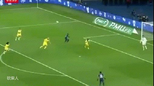 足球场最有天赋的球星,充满激情的足球场