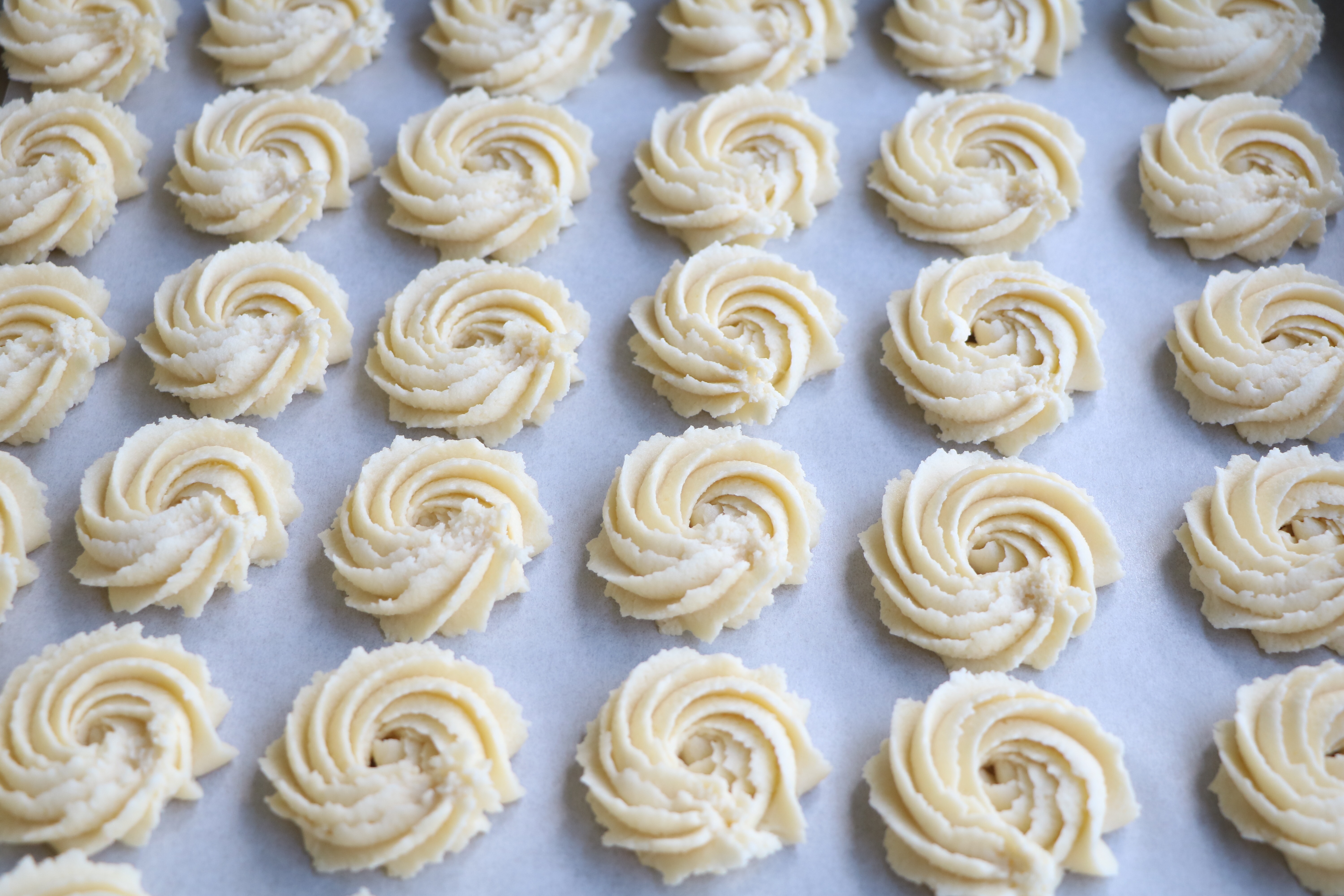 曲奇饼干怎么做又酥又香,简单曲奇饼干做法无需打蛋器