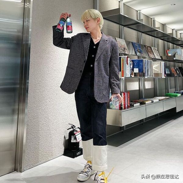 sneaker明星上脚,韩国明星上脚球鞋