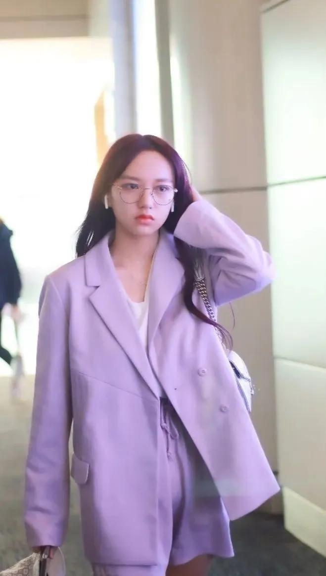 判断适合空气刘海还是漫画刘海,漫画刘海空气刘海哪个好看