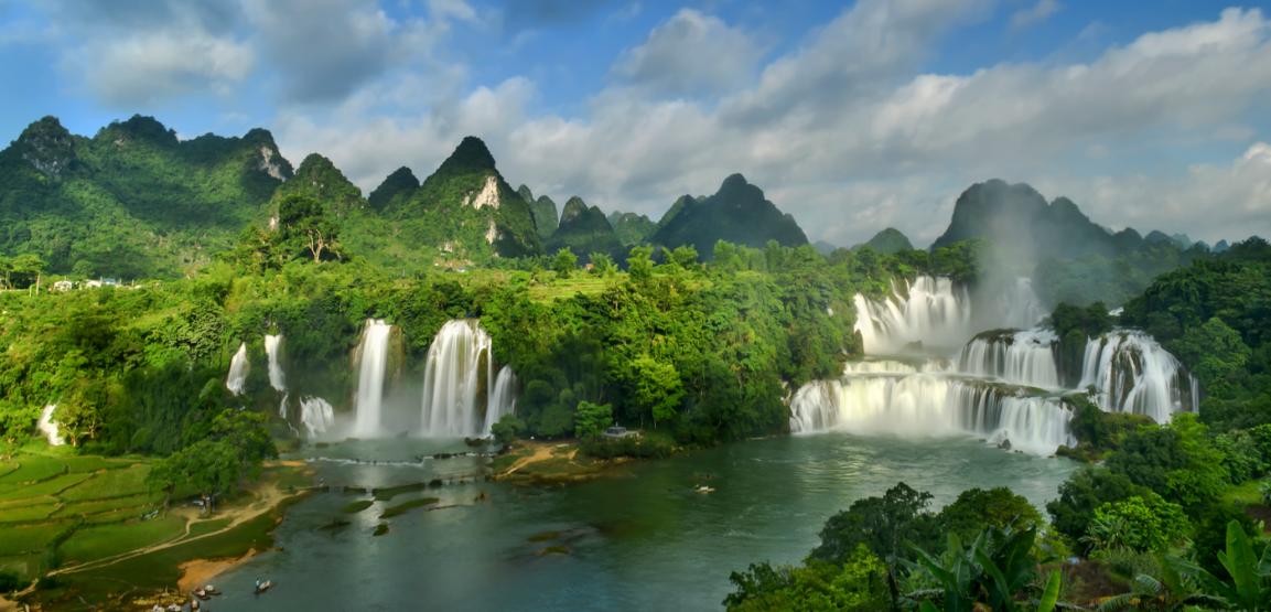 中秋节赏月的美景和团圆的快乐,中秋节皓月辉光共一色