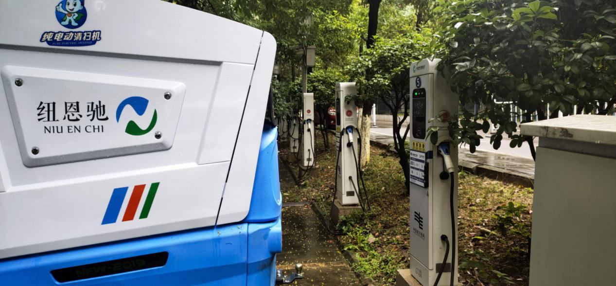 贵州亿拓携手贵阳市济英环卫助力贵阳创文活动