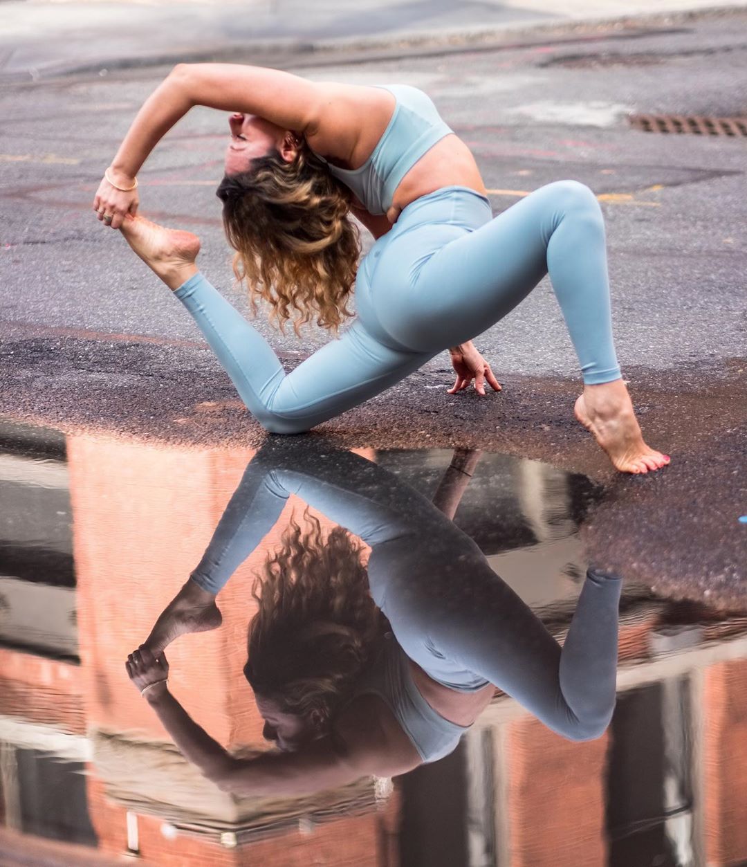 姆巴佩与小球迷见面,姆巴佩沉浸式观赛