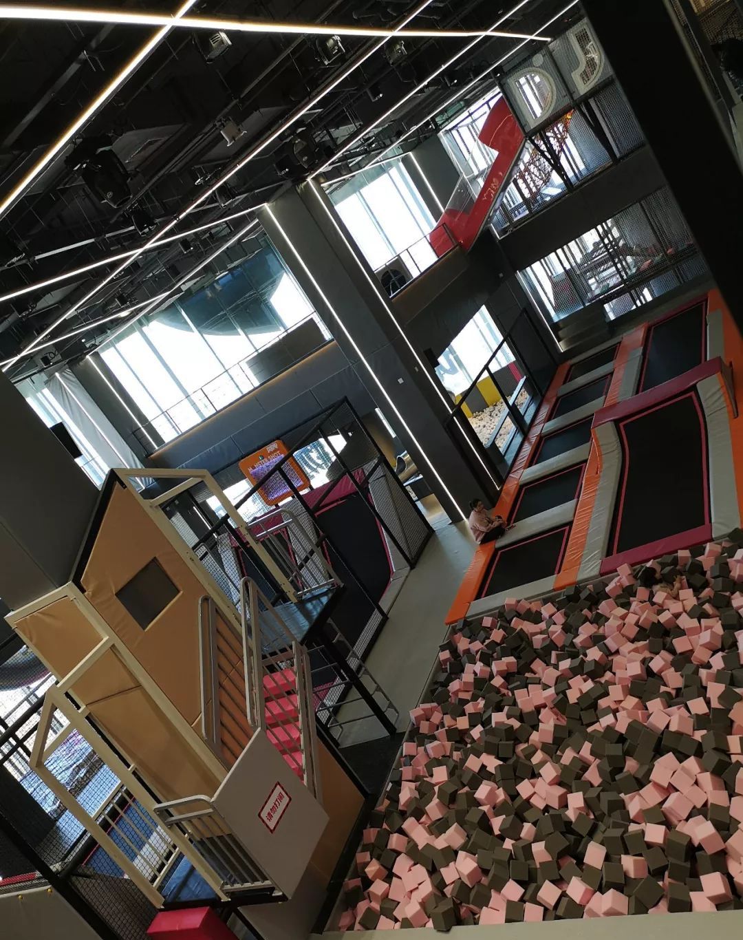 郑州yoyopark购物公园在哪里,郑州yoyopark购物公园营业时间