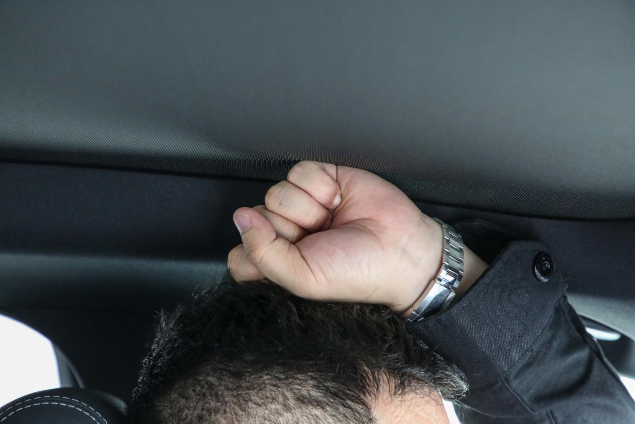 牛x摩托车评测,奔驰e260l2024款最新款动力试驾