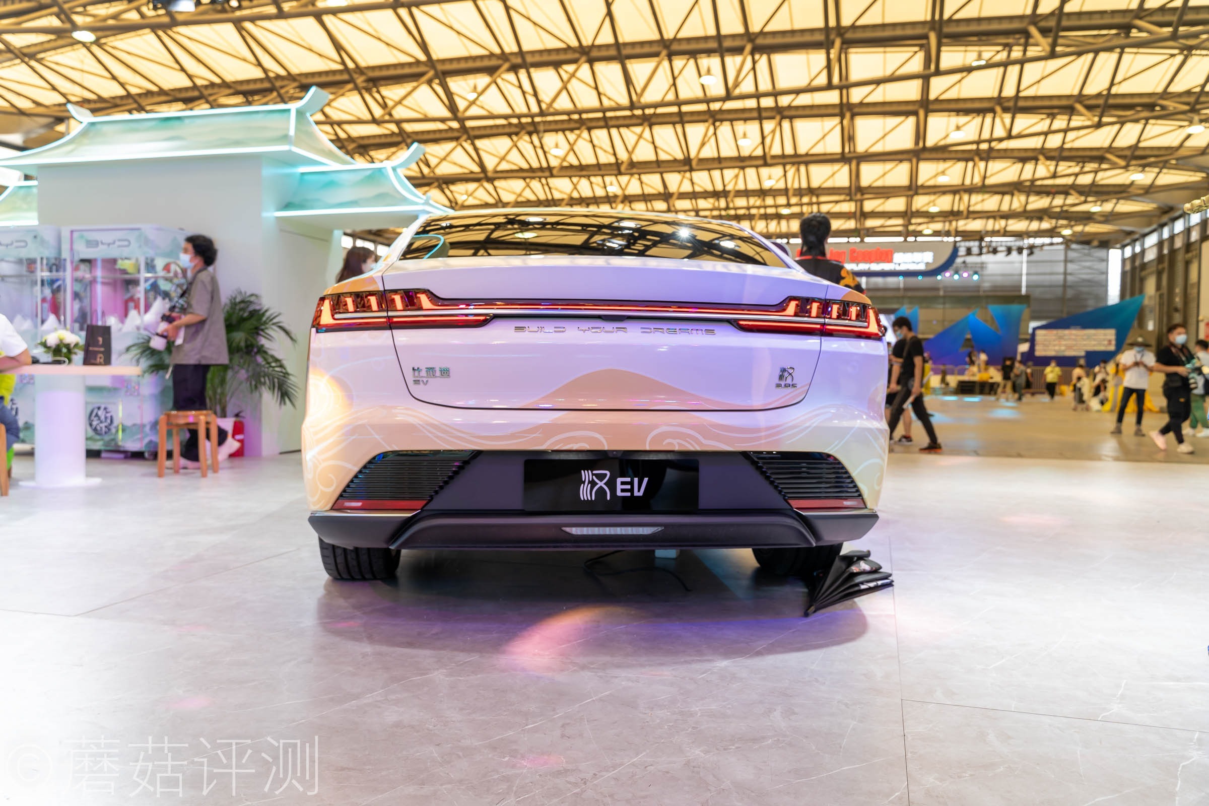 又有啥好玩的？蘑菇带你逛ChinaJoy2021，硬件、车和漂亮的小姐姐