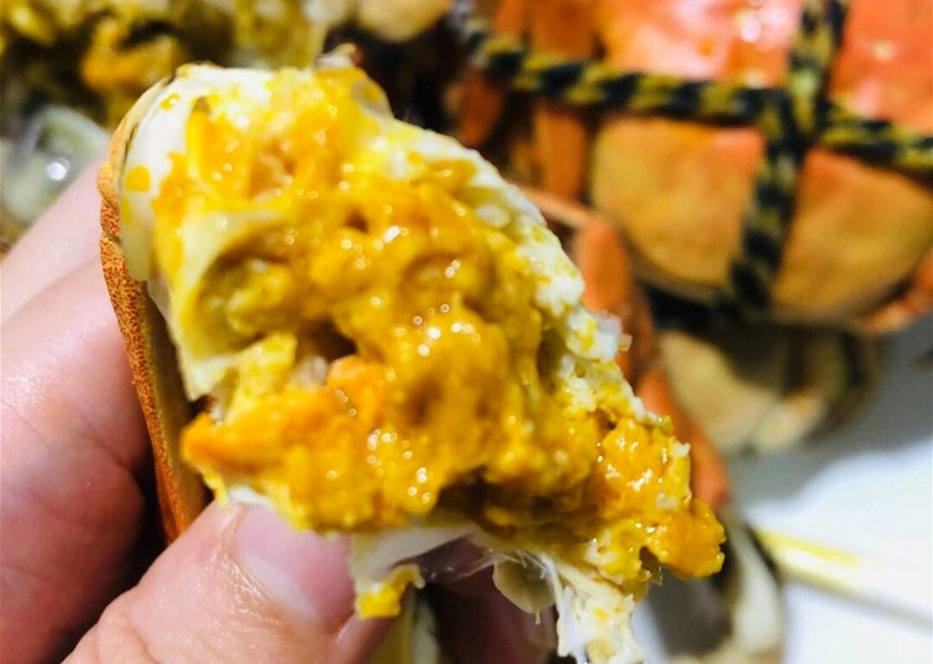 蒸大闸蟹要取掉绳子嘛,蒸大闸蟹开了盖还能继续加水蒸吗