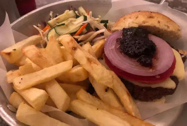 非洲的“后花园”在中国爆红，这个国家简直是“好色者”的天堂