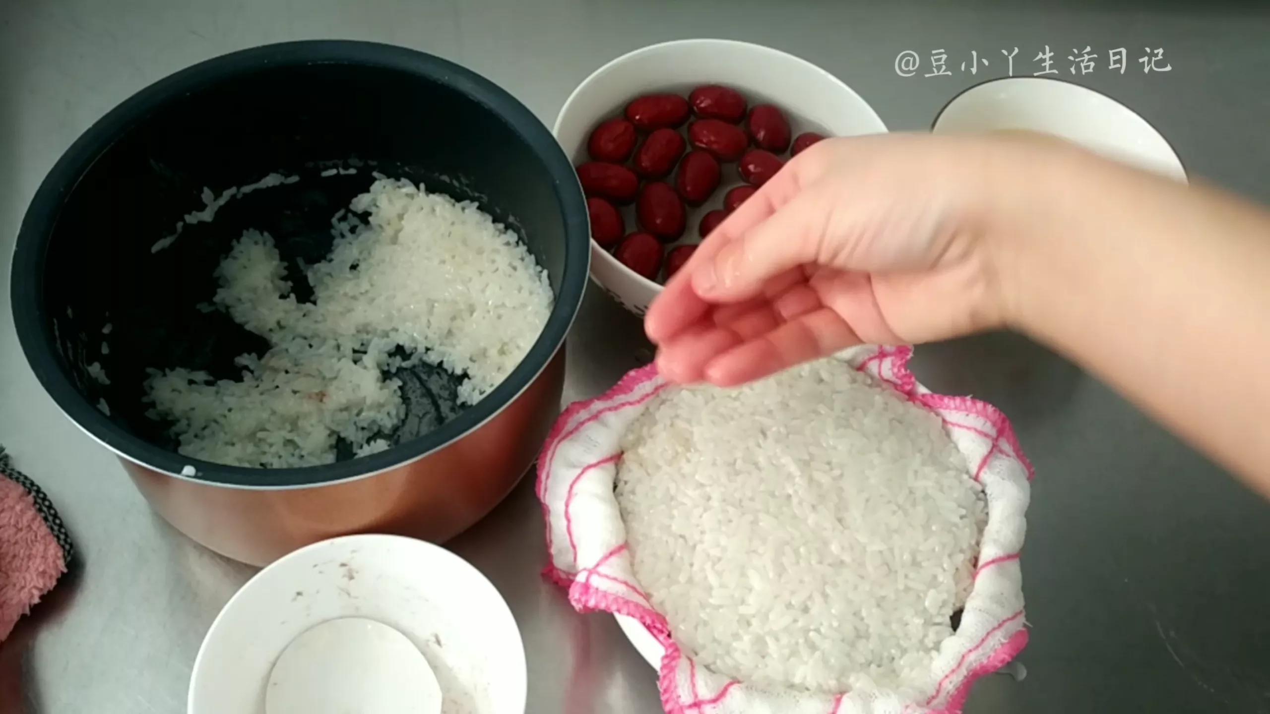 蒸年糕怎么蒸才不粘锅,蒸年糕怎么蒸不粘手