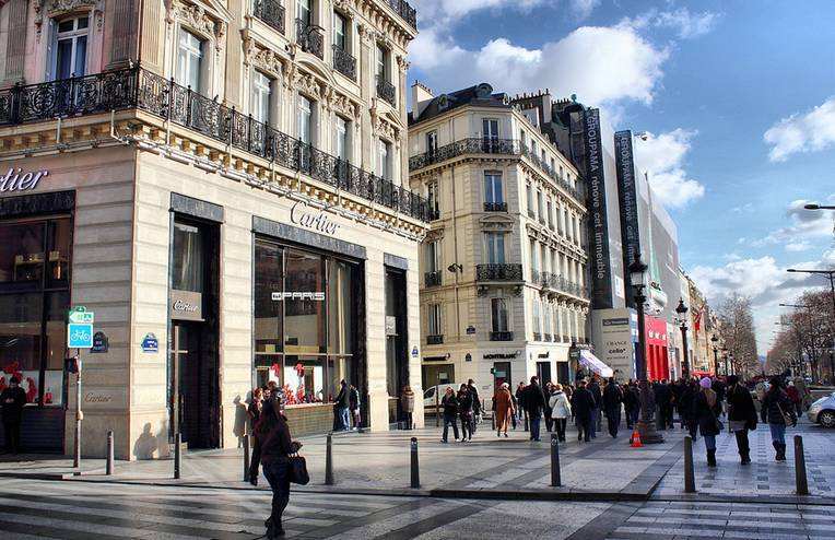 香港最繁华步行街,香港铜锣湾全球最高档的商业街