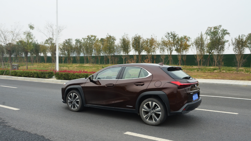 雷克萨斯ux260h试驾多少钱,雷克萨斯ux260h