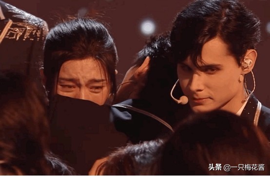 “笋丝”们利路修发福利来了，渔网装和光腿装你来不来看