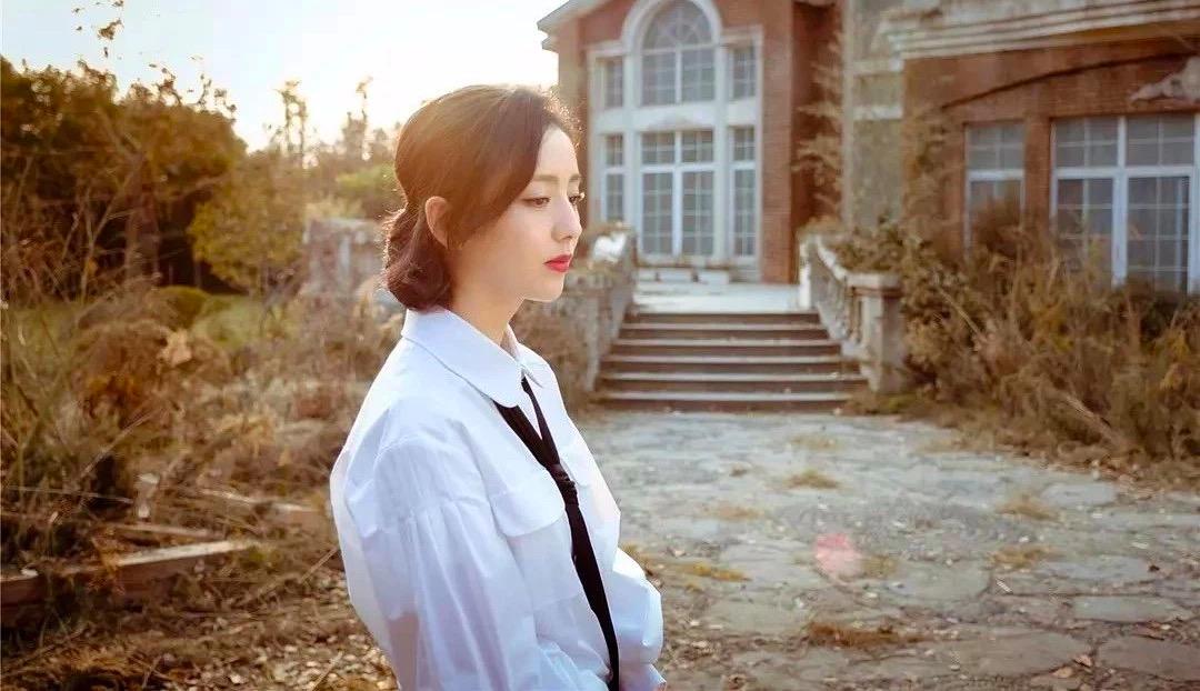 佟丽娅官宣离婚：人间值得，未来可期