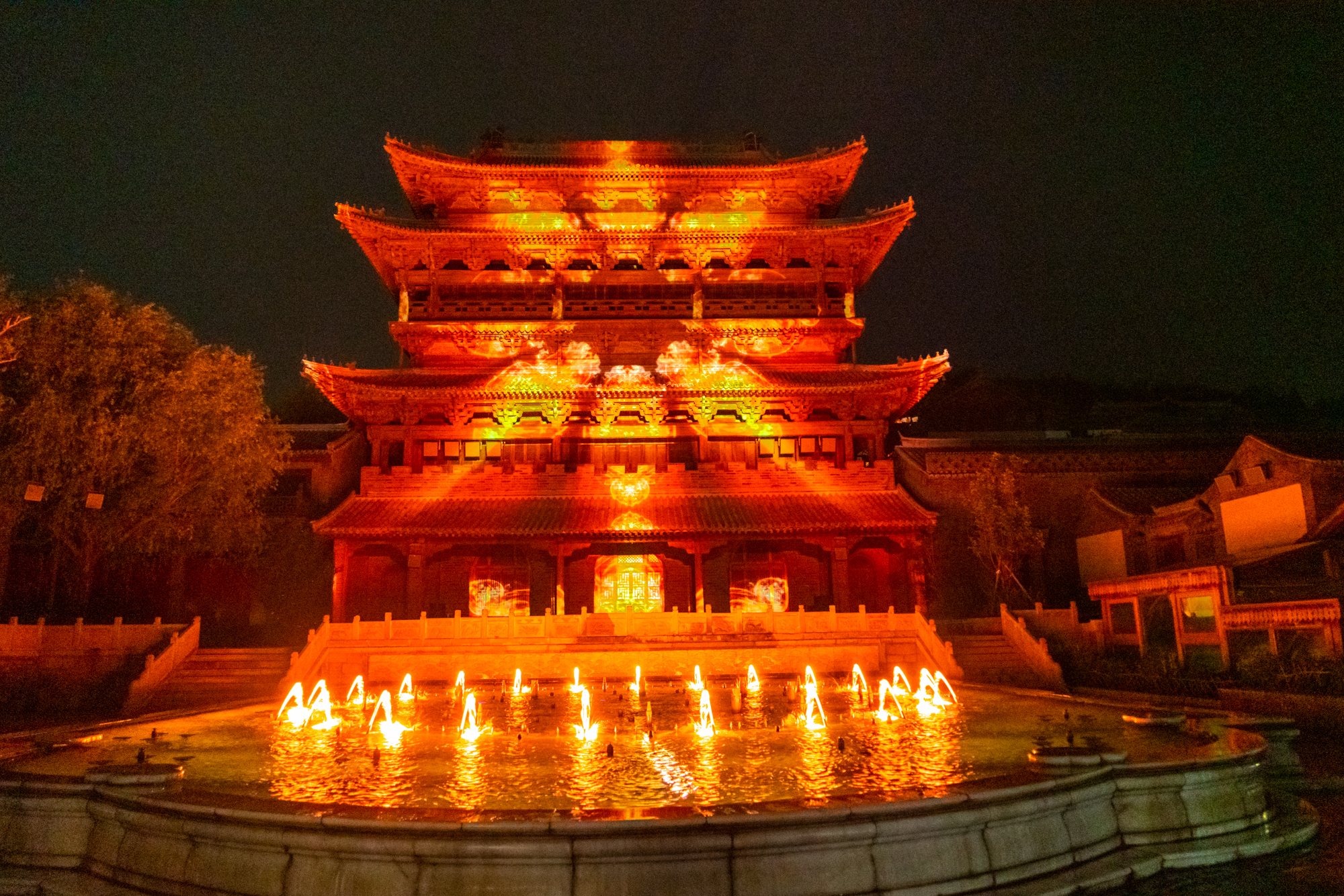 司马台长城的壮观雄奇+北方人的梦里水乡，都在这座京郊水镇了