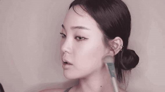 内双单眼皮怎么化妆简单又好看,内双单眼皮日常化妆