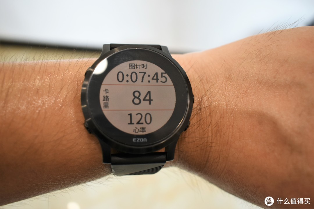 宜准r6跑步数据怎么与手机同步,宜准r6跑步手表表带