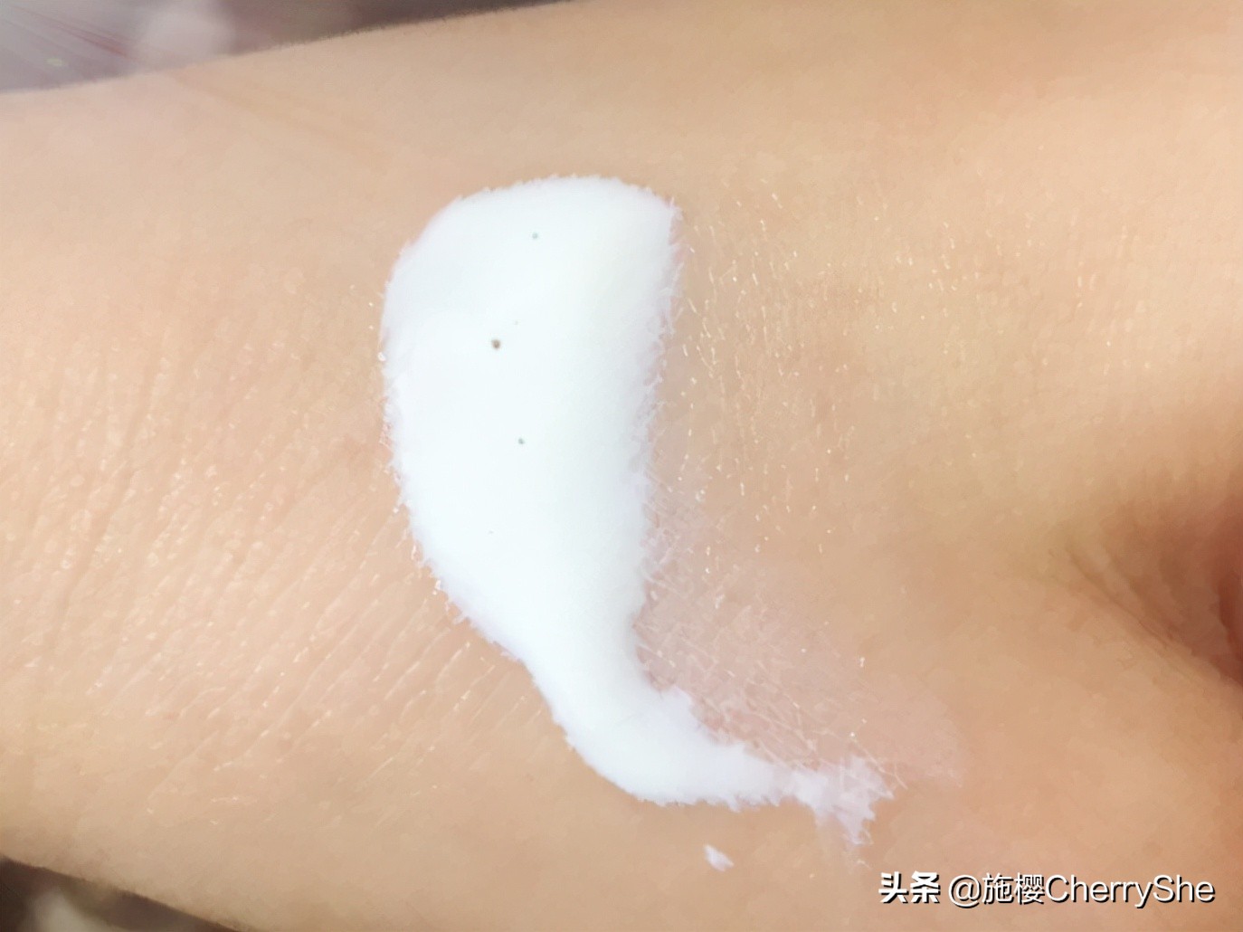 适合油皮防晒效果比较好的防晒霜,十大公认好用的防晒霜油皮