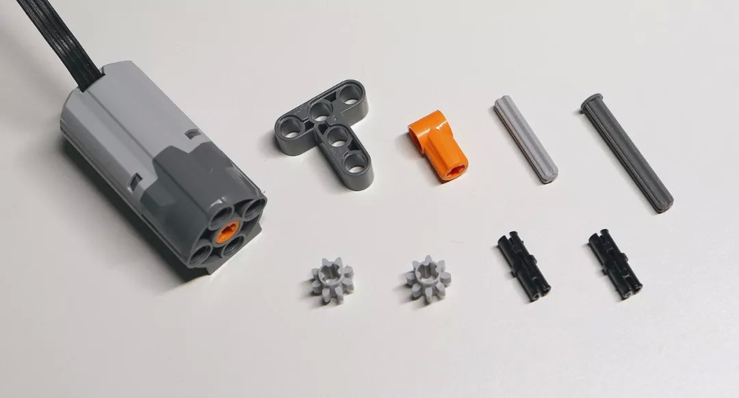 乐高编程机器人课程 (乐高编程机器人讲解教程)