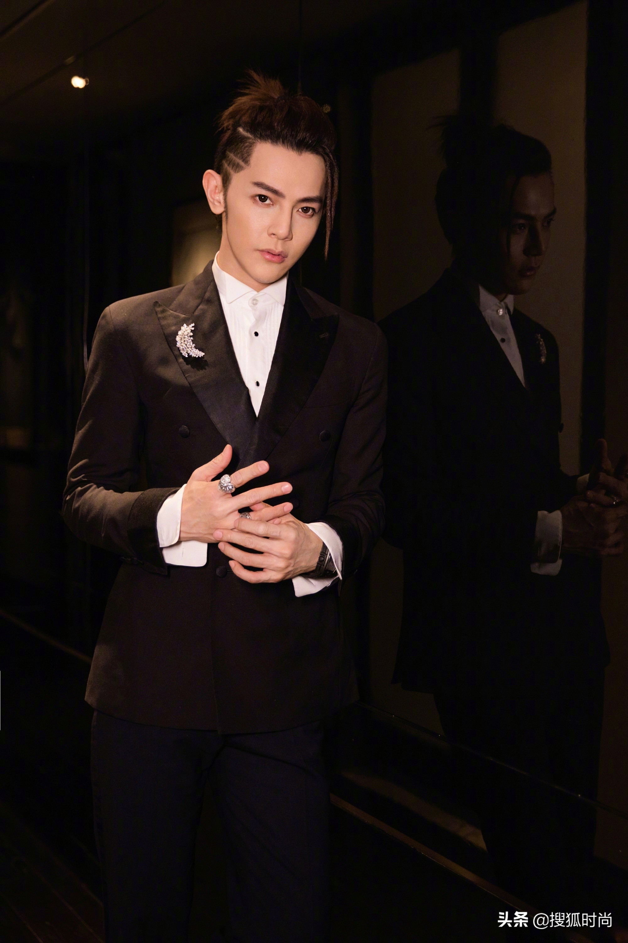 你距离真正的高质量男性或许只差这一“装”?互联网精英的穿搭课