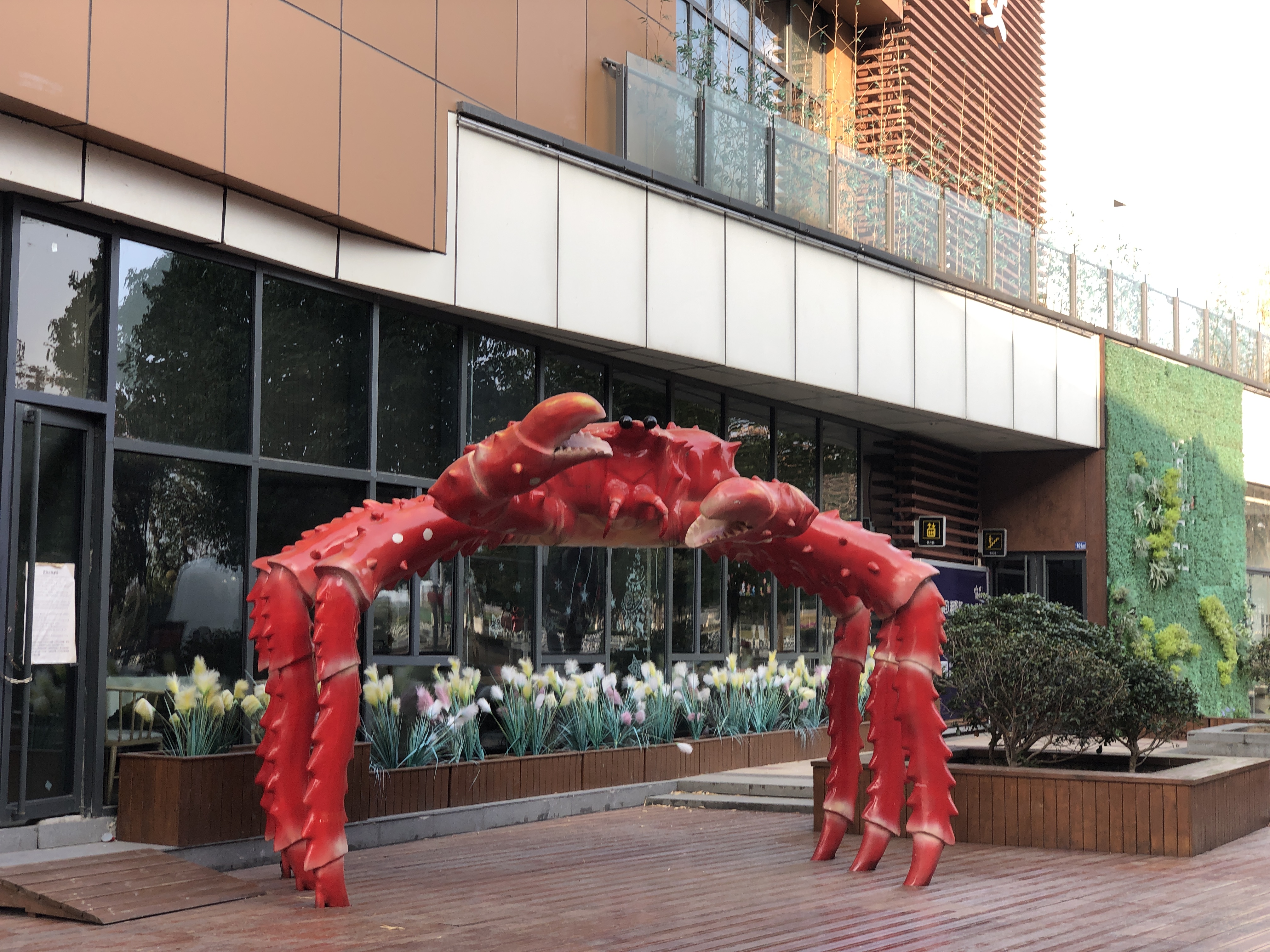 疫情当下奋斗的人,一场突如其来的疫情席卷了一座城