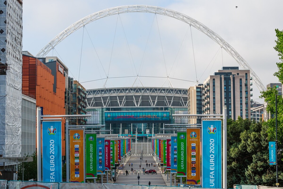 欧洲杯足球十大巅峰球员,欧洲杯足球排名前十位球员