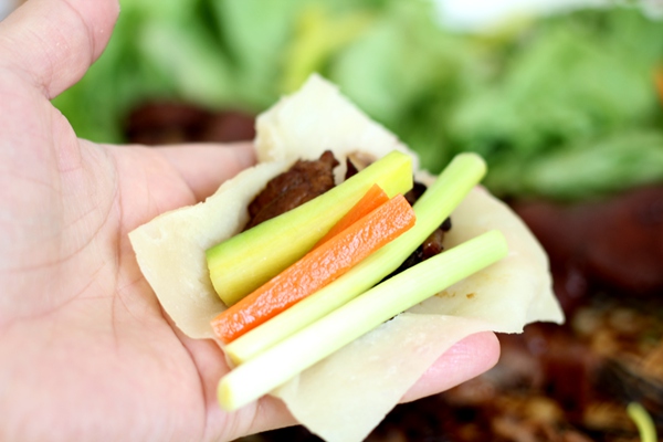 大锅焖猪头正宗做法,焖猪头最正宗的做法